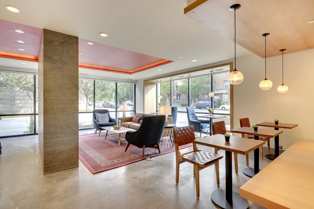 Nolo Living East (North Loop) Image 5