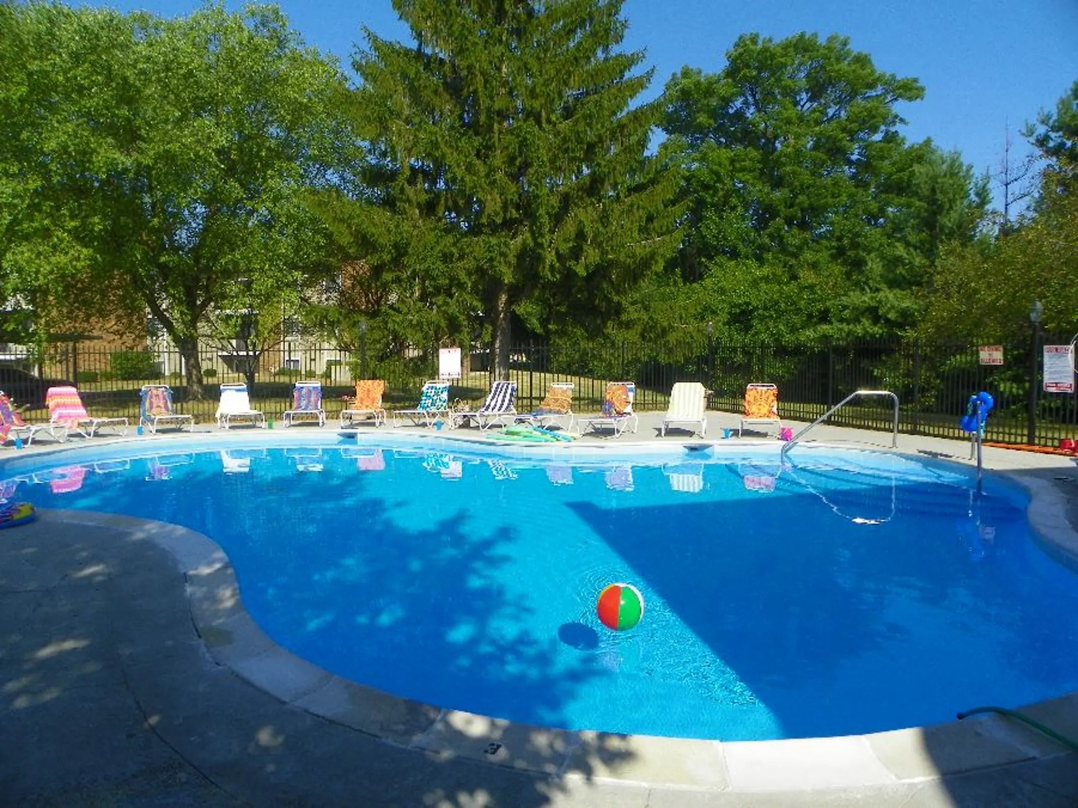 Chateau in the Woods Image 3