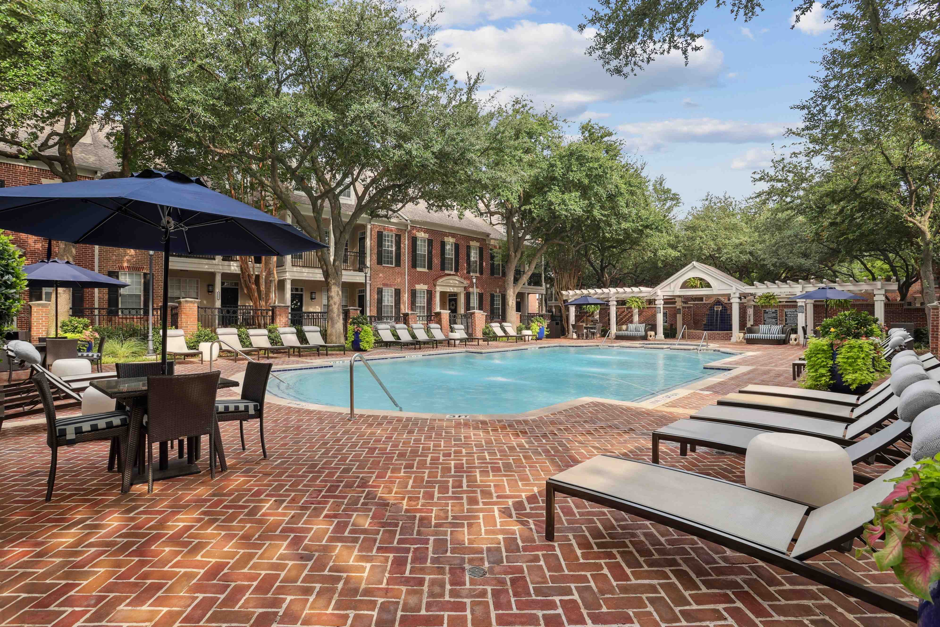 The Caruth Premier Townhome Apartments Image 31