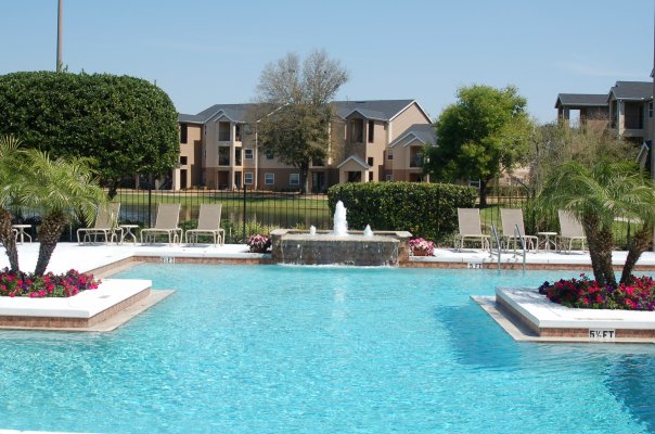 River Park Apartments Image 2