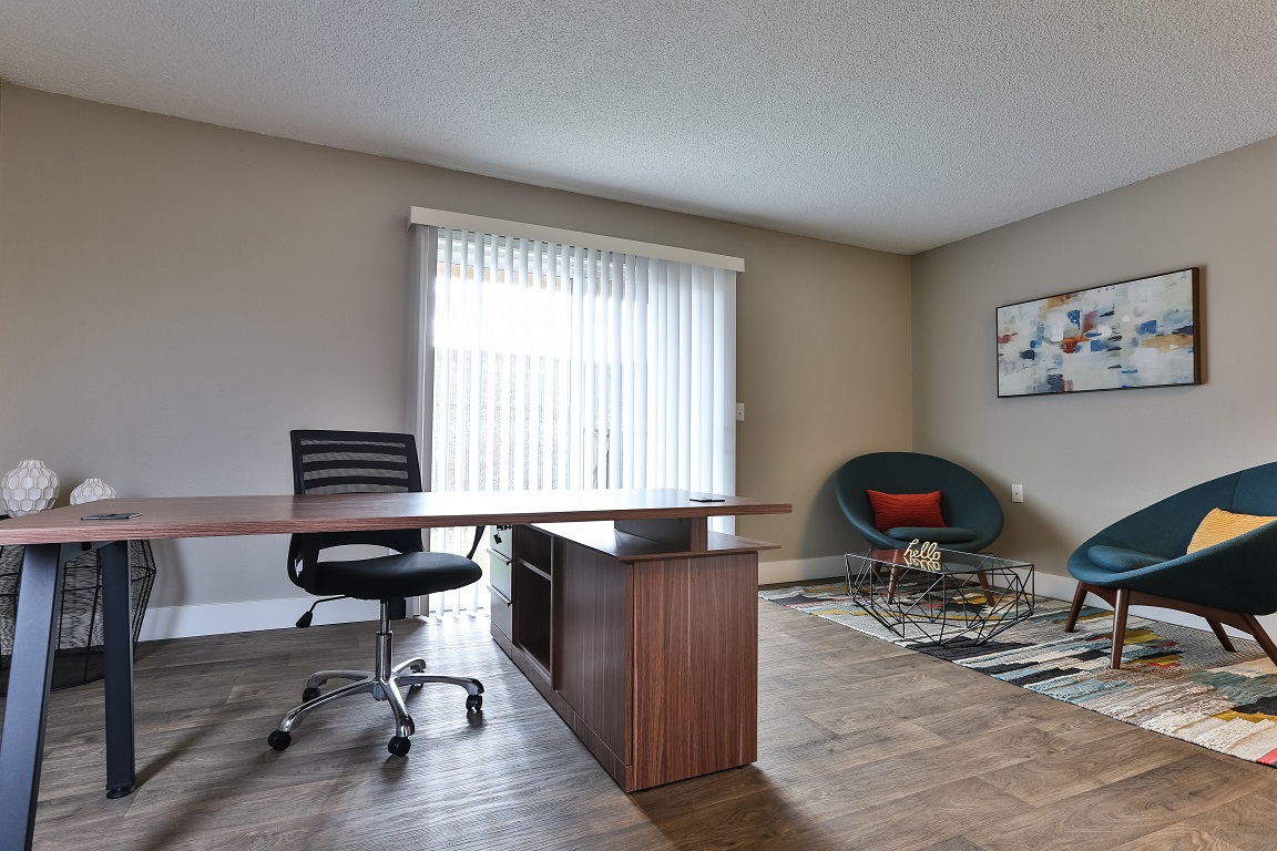 TheZimmer_Gresham_OR_ApartmentOffice