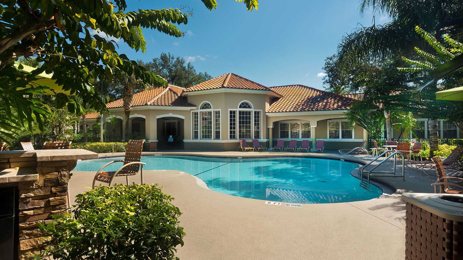 Lakeview Oaks Image 1