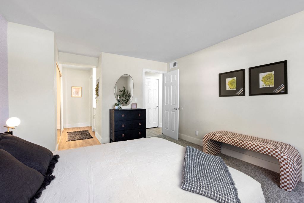 The Meadows at Westlake Village Image 10