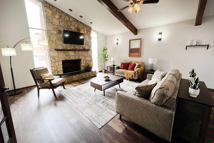 Crown Ridge Apartments Image 11