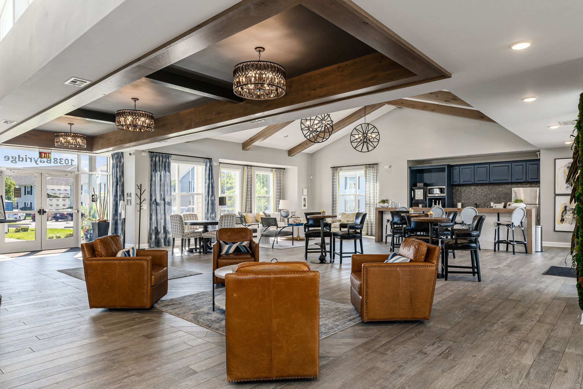 Lake Club Image 21
