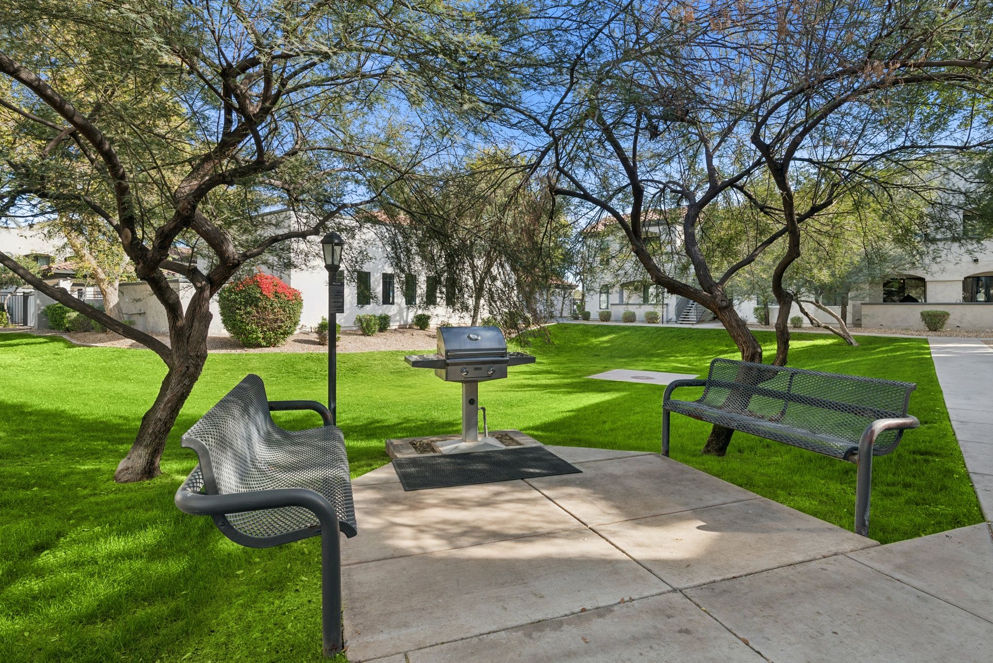 Dobson 2222 Image 18