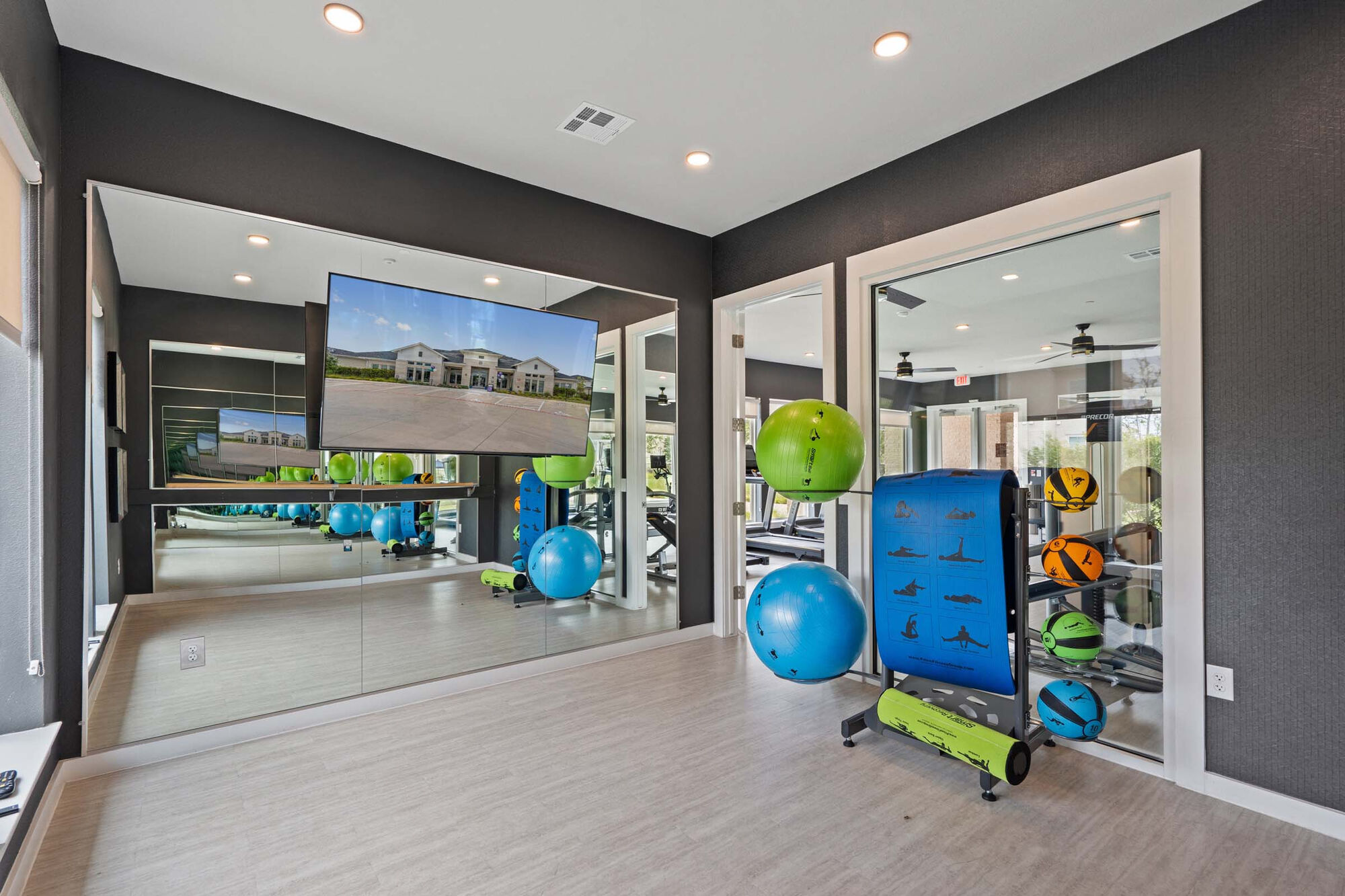 Camden Leander Image 34