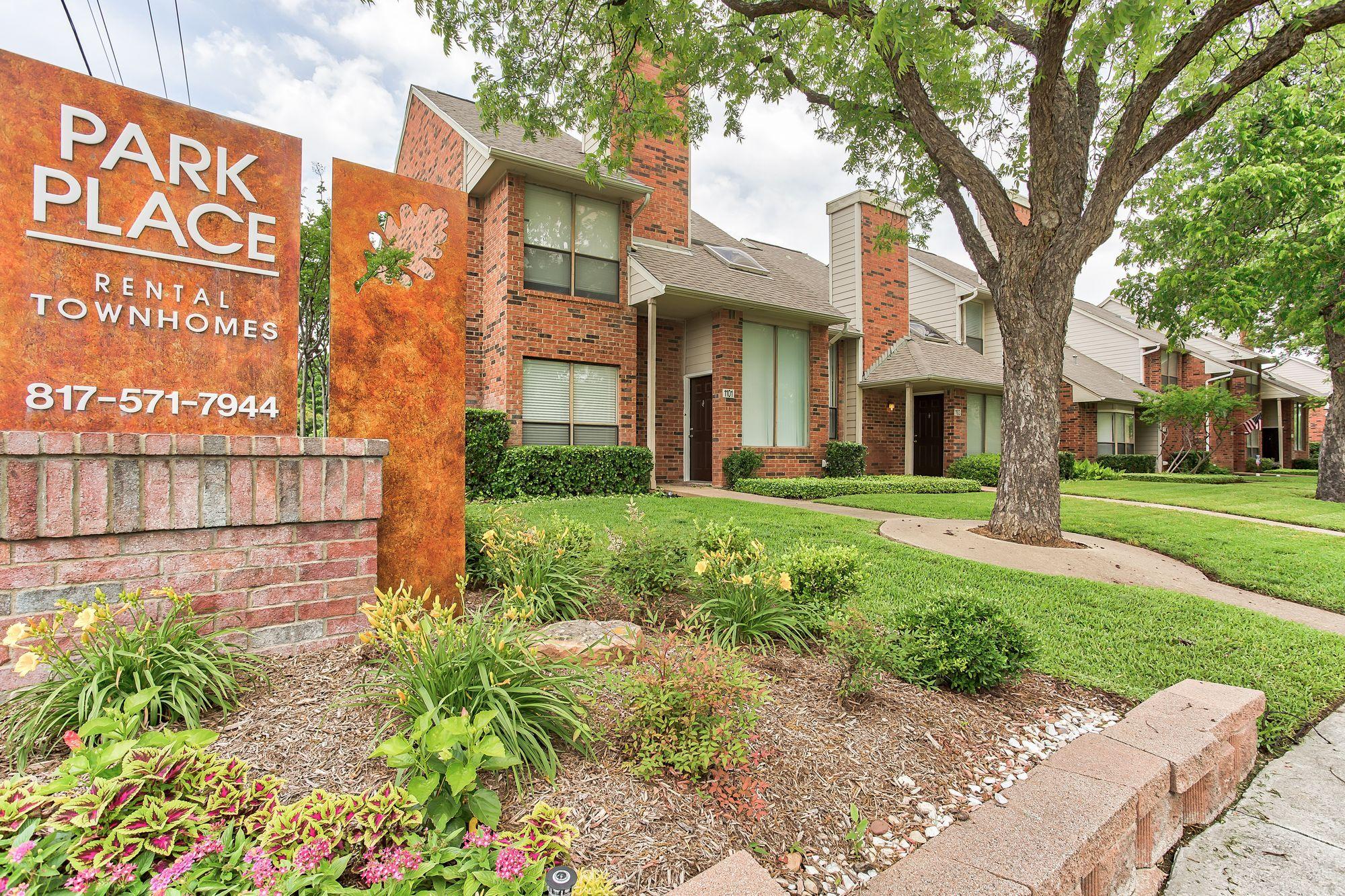 Park Place Apartments Image 11