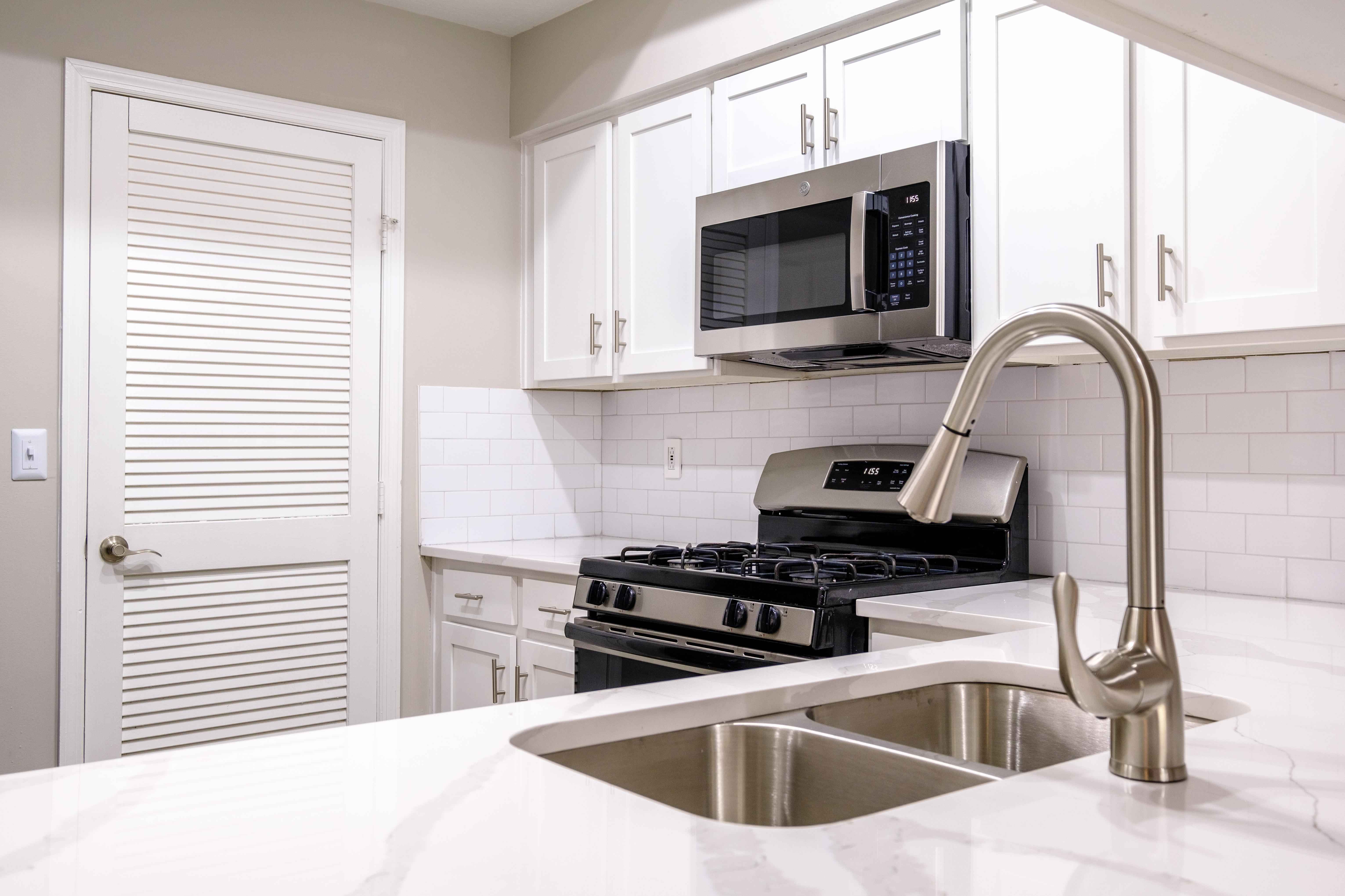 The Residence at Christopher Wren Apartments Image 35