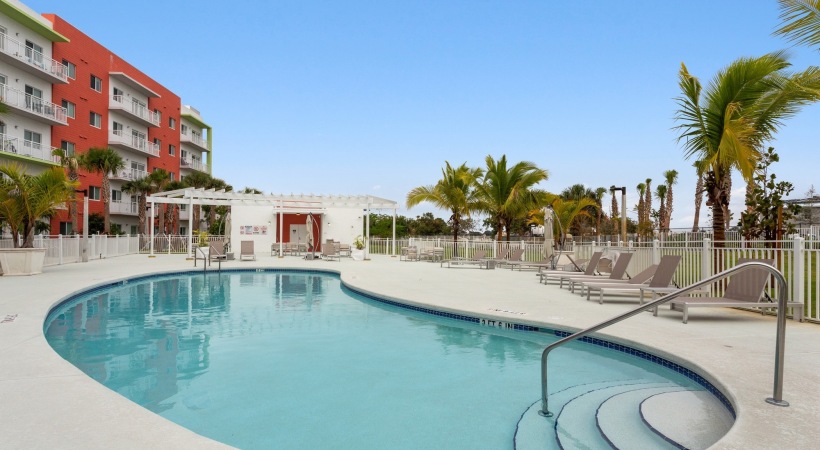 Club at Crystal Lake  Image 1