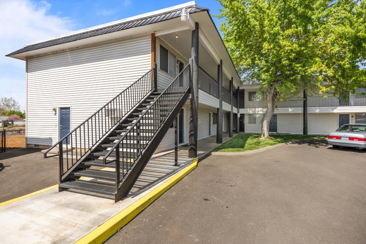 Creekside Apartments Image 24