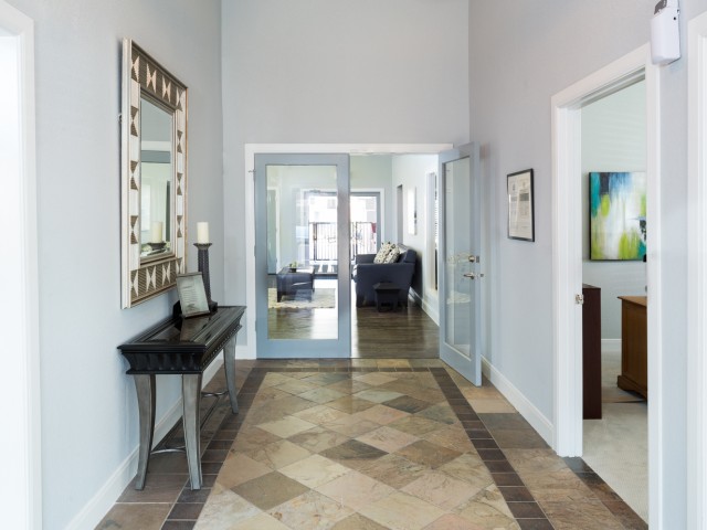 Flats at Five Mile Creek Apartments Image 8