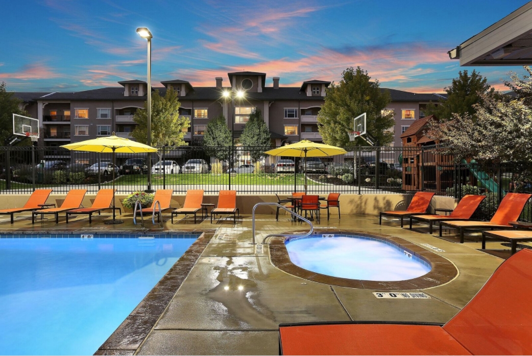 Meadowbrook Station Apartments Image 1