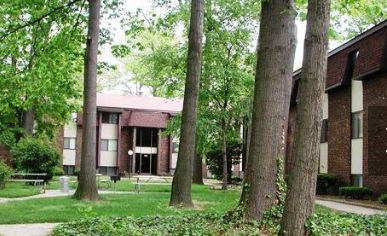 Briar Cliff Woods Apartments                     Image 1