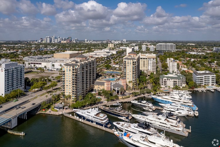 Sunrise Harbor Image 32