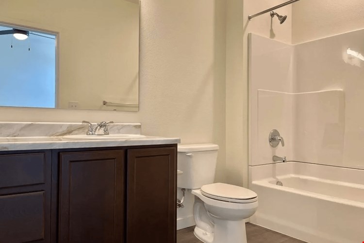 Range View Apartments  Image 33