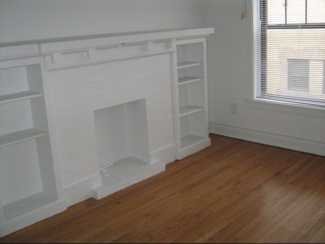 5411-5421 S Ellis Avenue Image 6