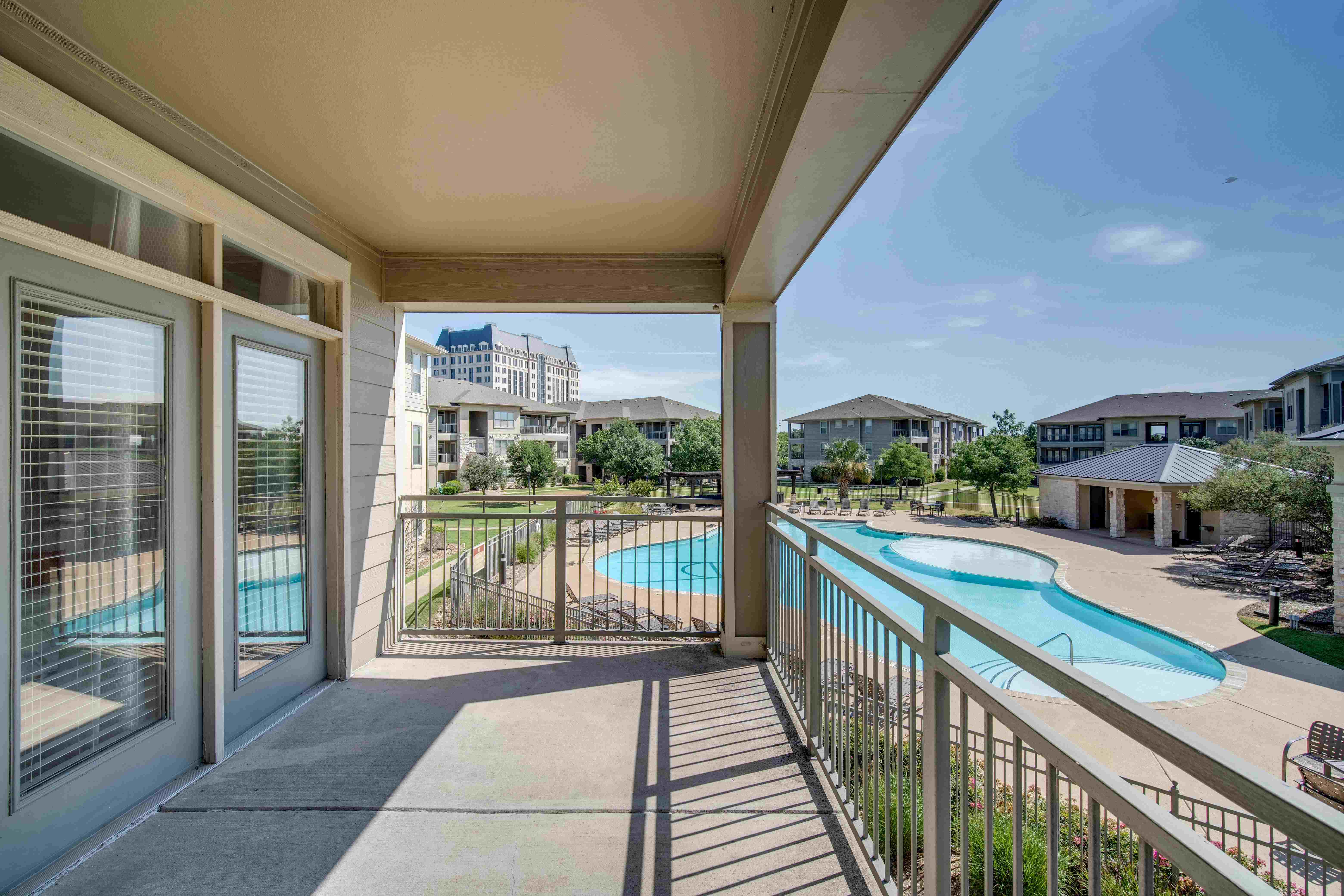 Crescent Pointe Apartments Image 9