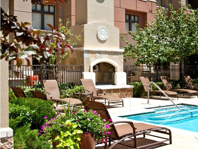 4550 Cherry Creek Image 5