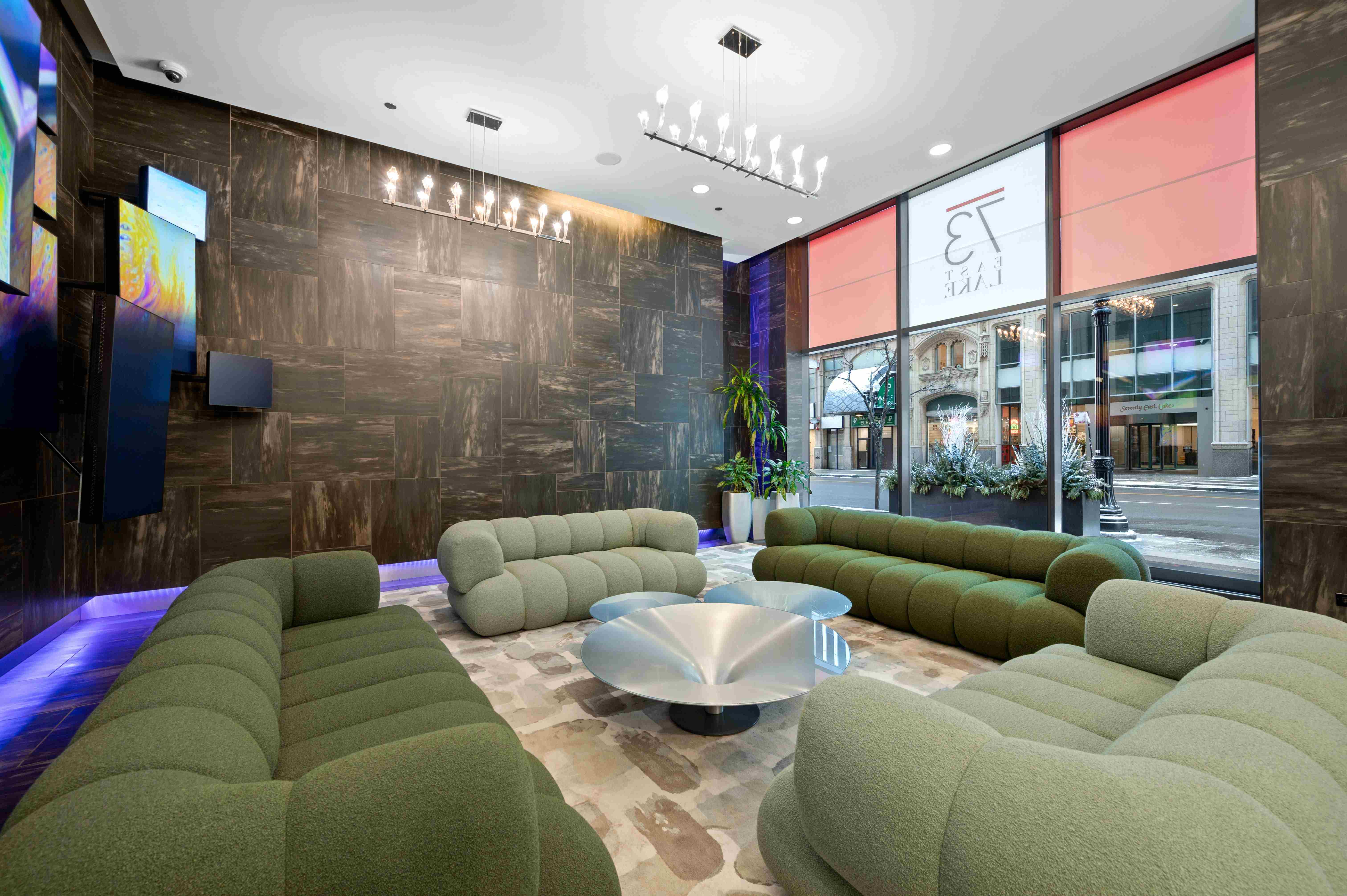 73 East Lake Image 33