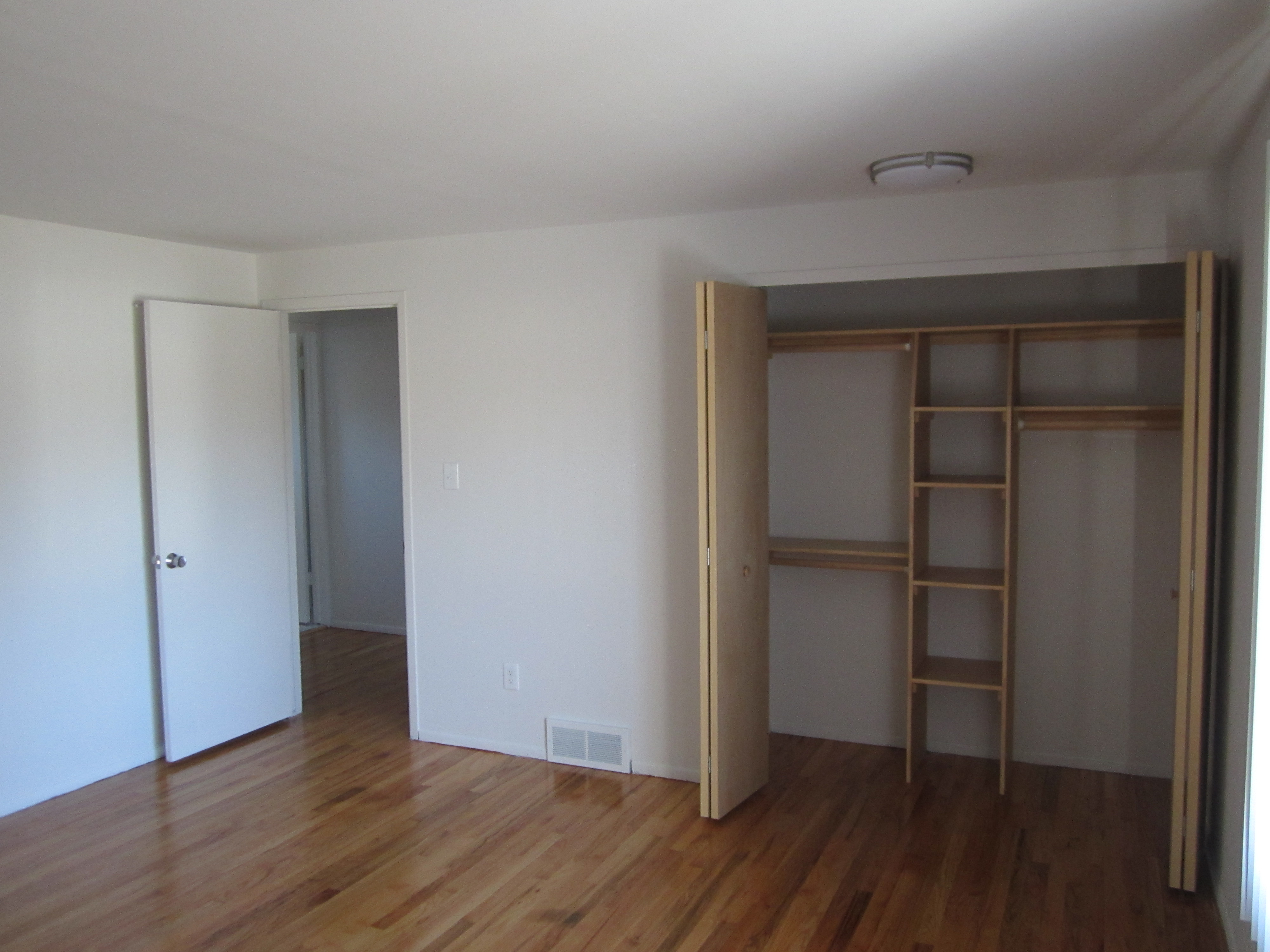 amber's Starr Townhouses Image 1