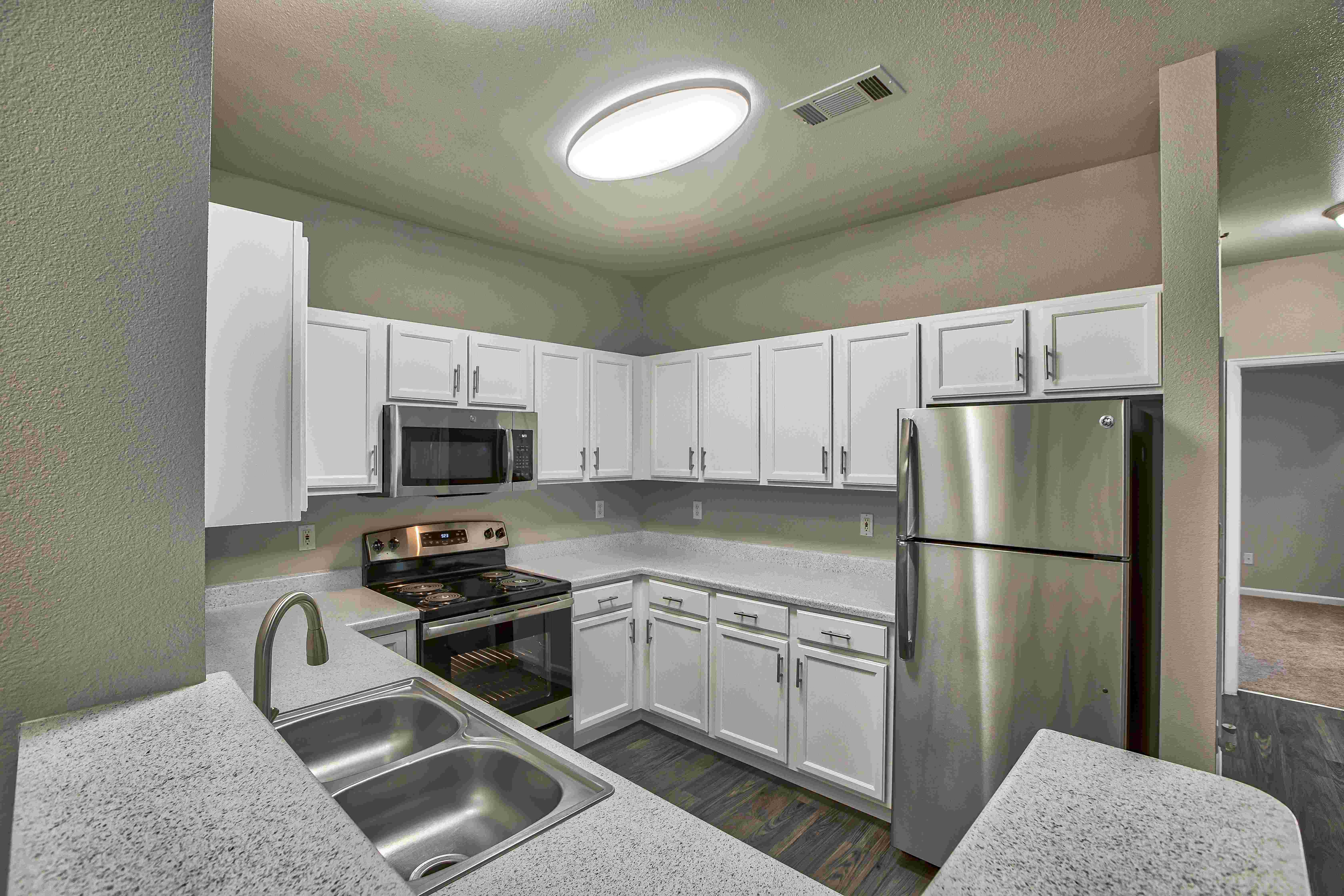Platte View Landing Apartments Image 1