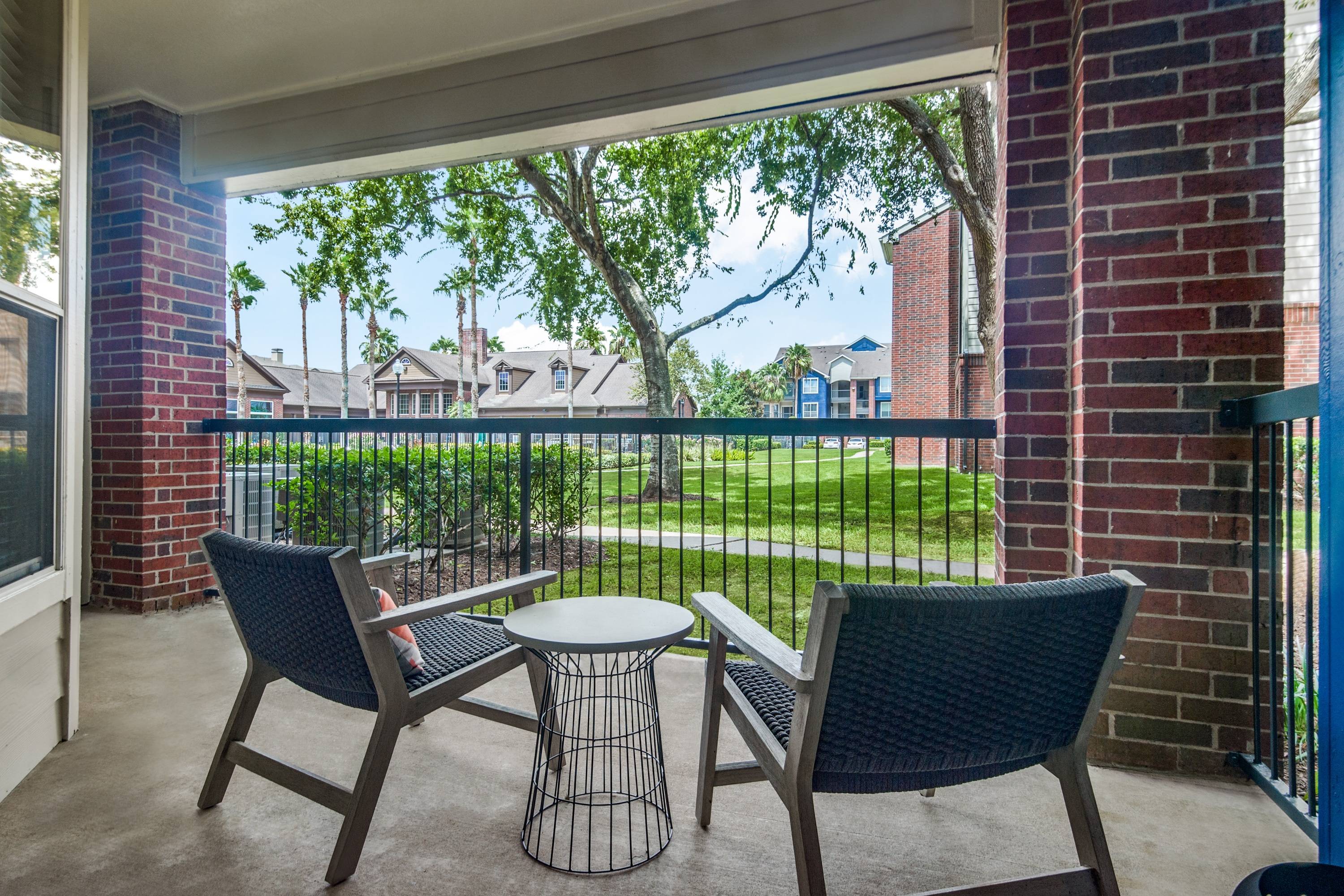 Aventura on Briar Forest Image 25