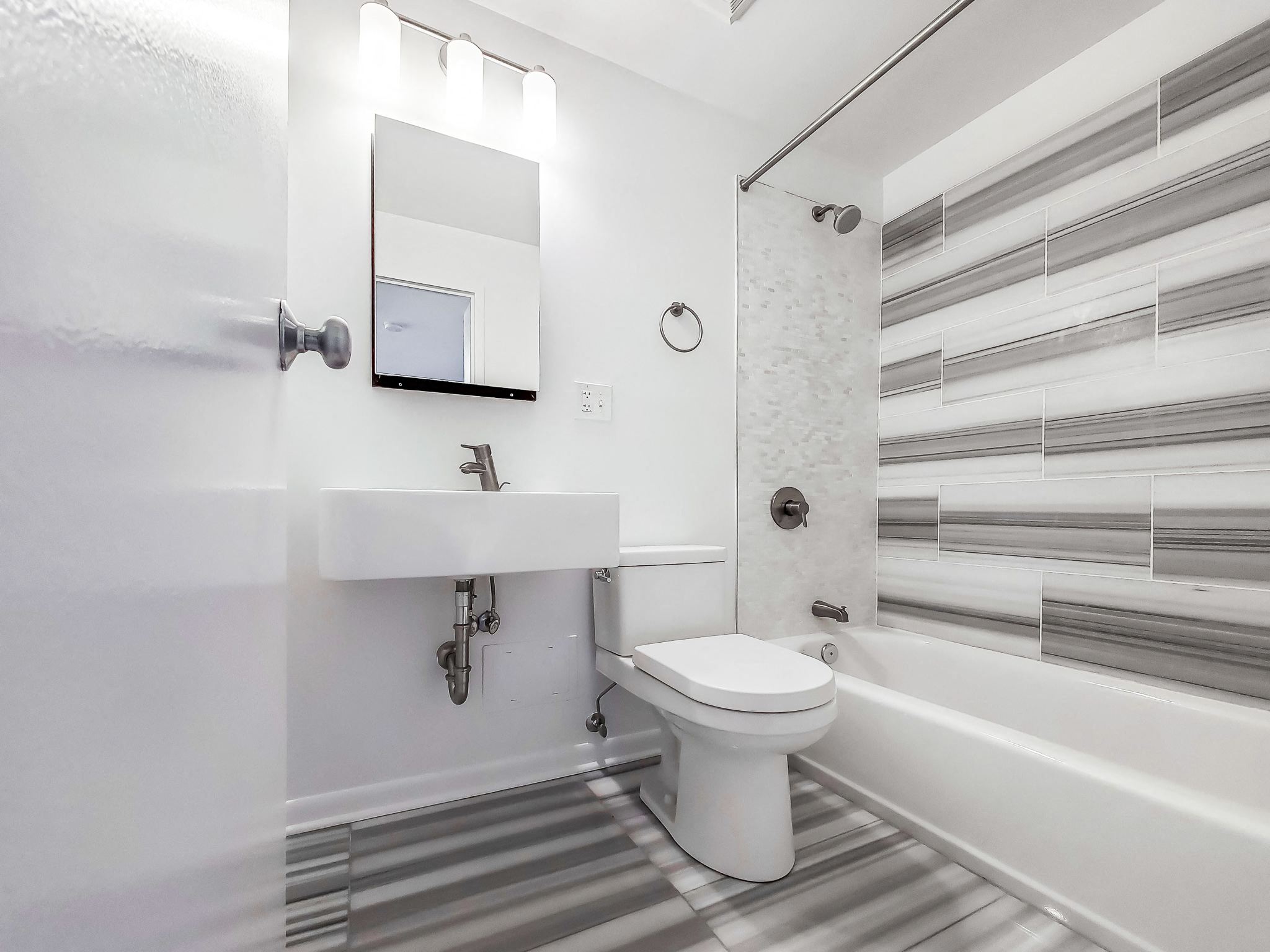 Presidential Apartments Image 19