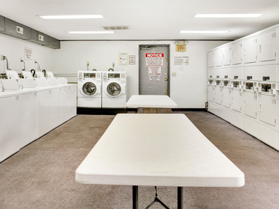 Colonial Park Townhomes Image 10