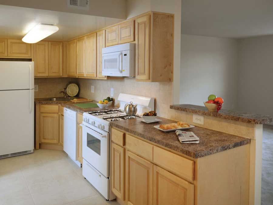 Hampton Gardens Image 2