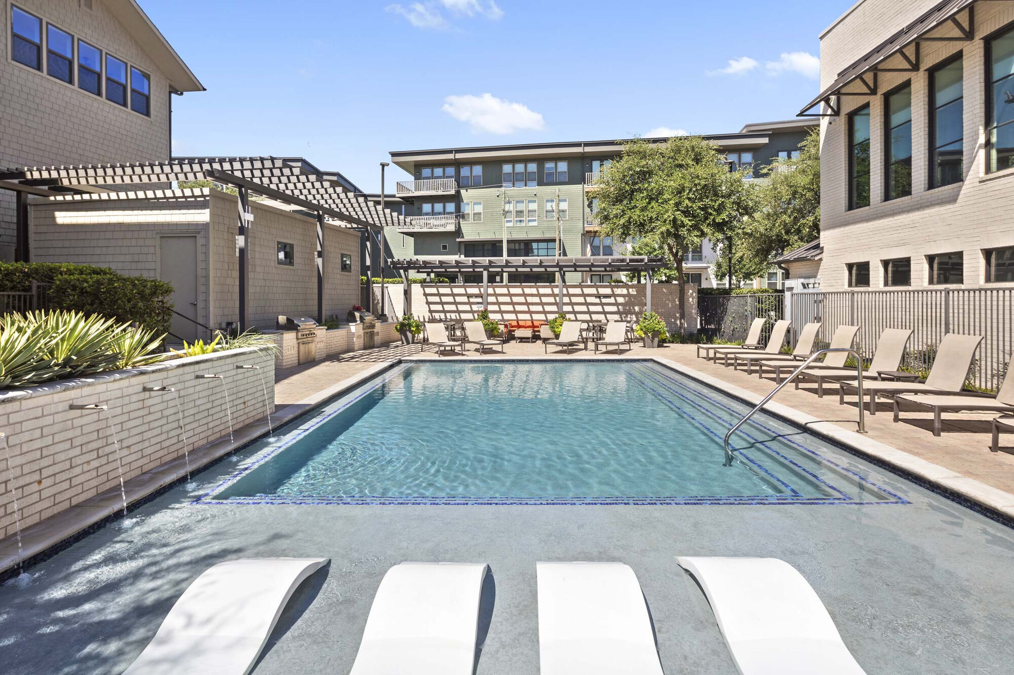 Camden Greenville Image 48