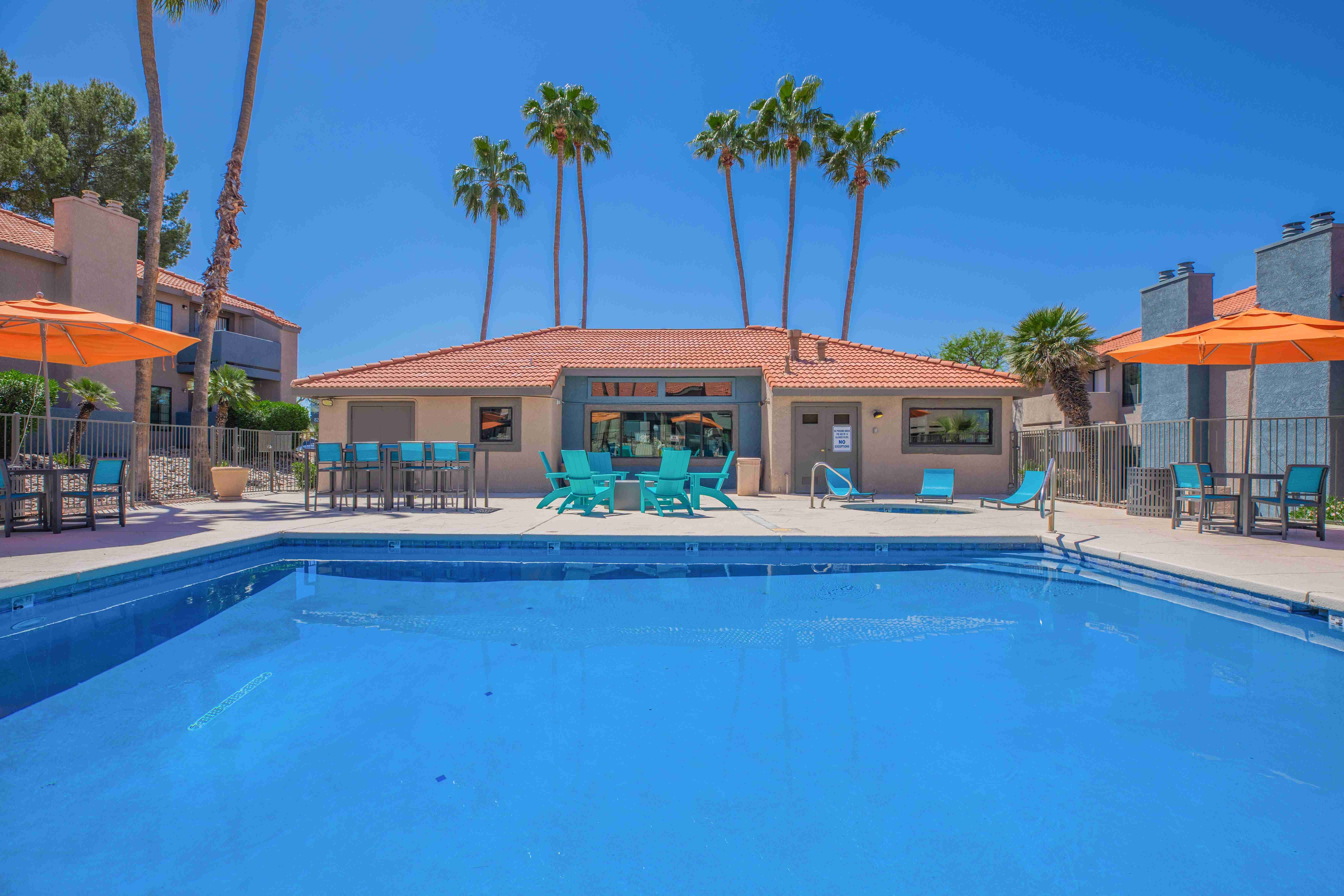 Peak at Oro Valley Image 47