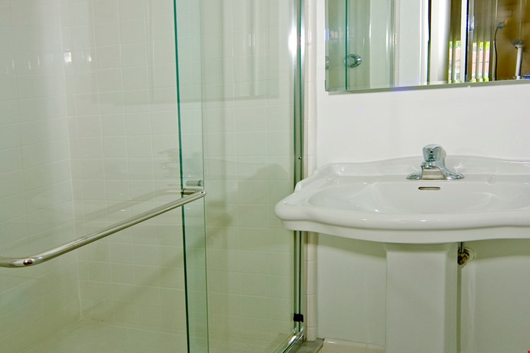 Uptown Shaker Image 6