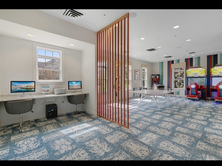 Belmont Station Apartments Image 6