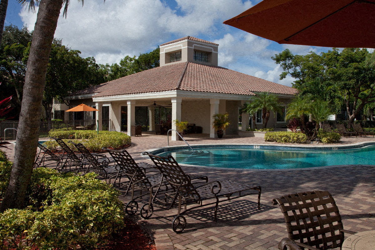 The Waves Apartments Image 10