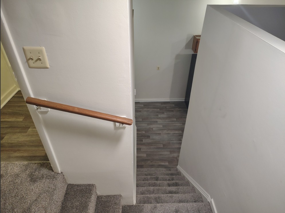 Marlboro Classic Apt & Redwood Square Image 166