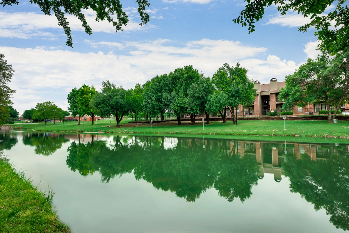 Mount Vernon Apartments | Desoto TX