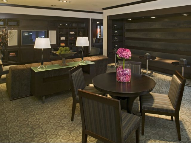 55 Riverwalk Place Image 10