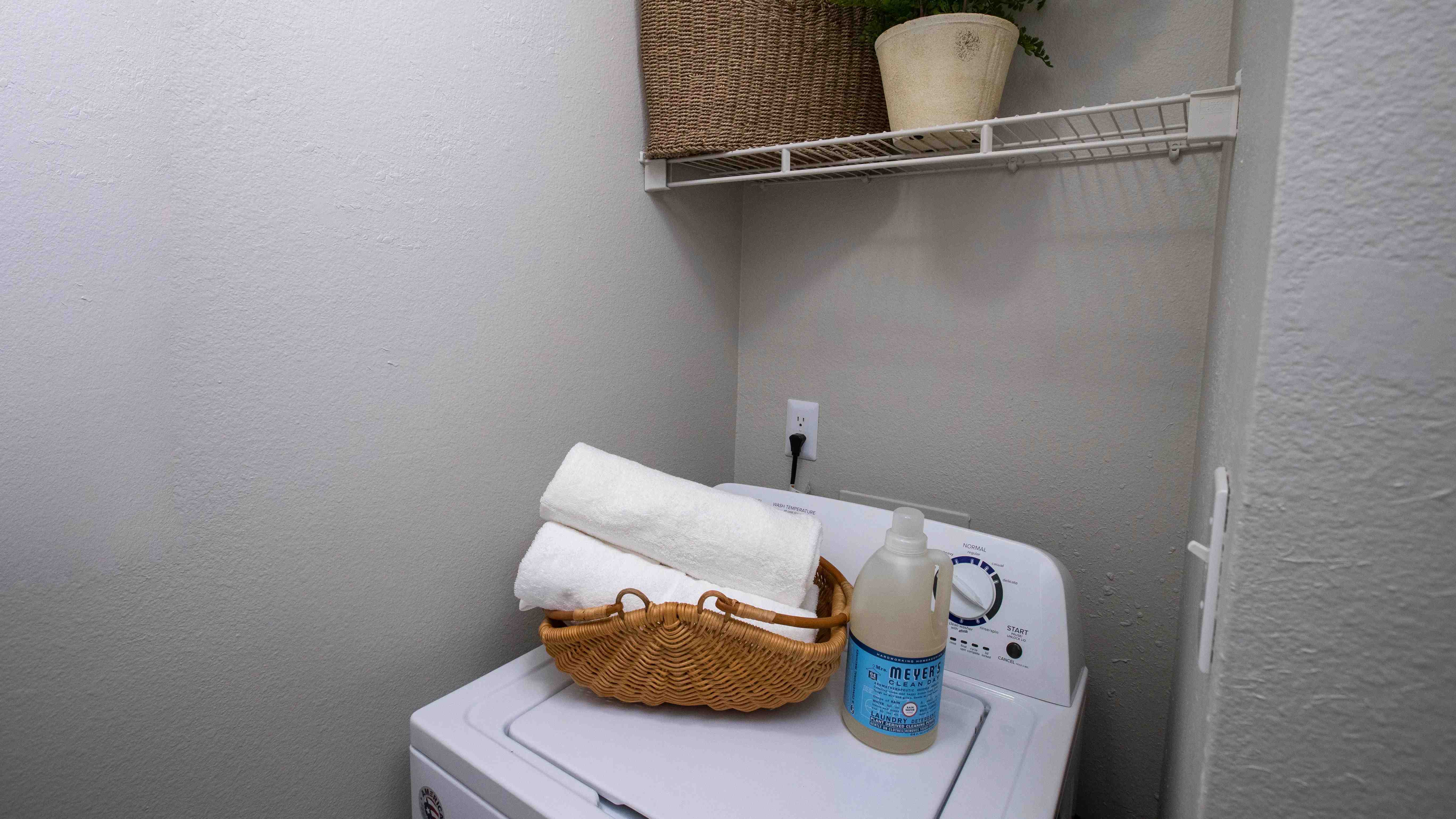 Here at Meadow Lakes, all our residents can enjoy the convenience of full-size washers and dryers included in every apartment! 