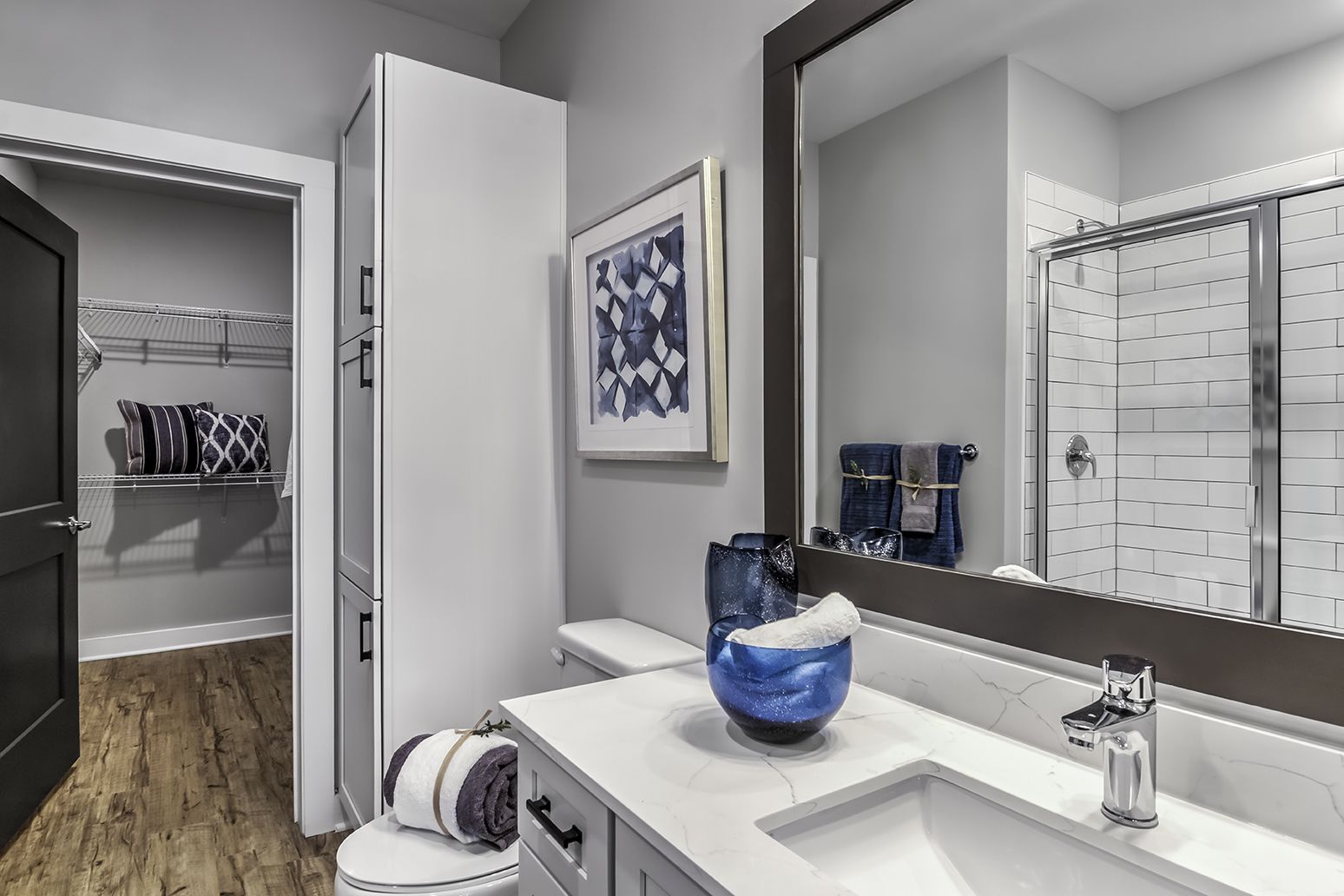 Midwood Station Image 13