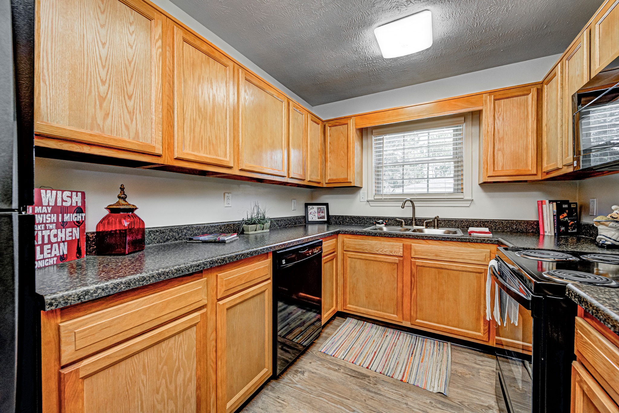 Greenwood Oaks Townhomes Image 6