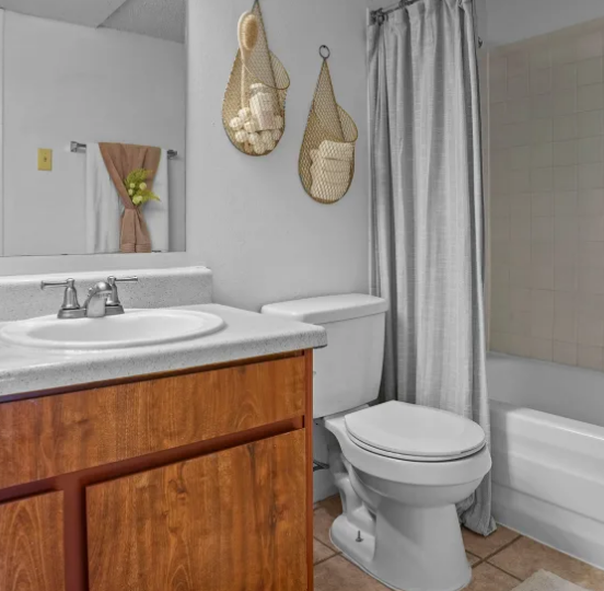 Double Tree Apartments Image 8