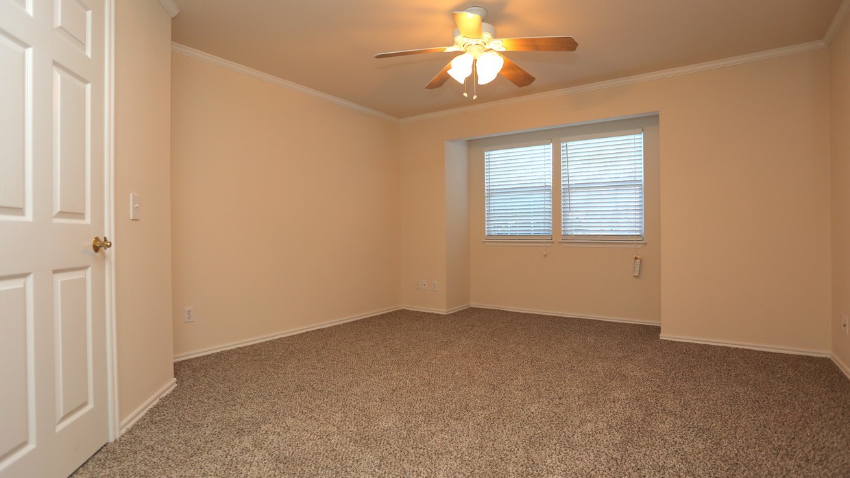 The Chesterfield Image 32