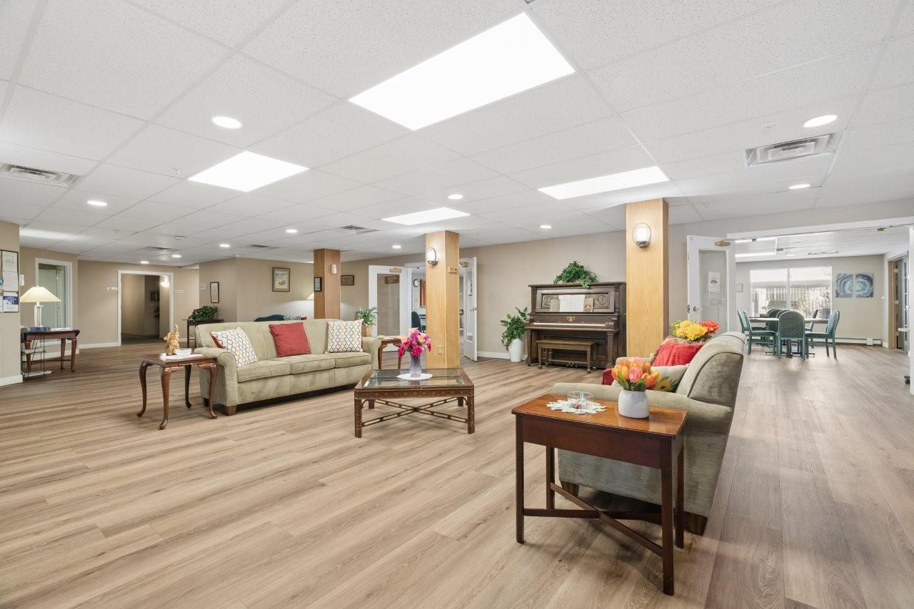 Town Centre Senior Apartments Image 16