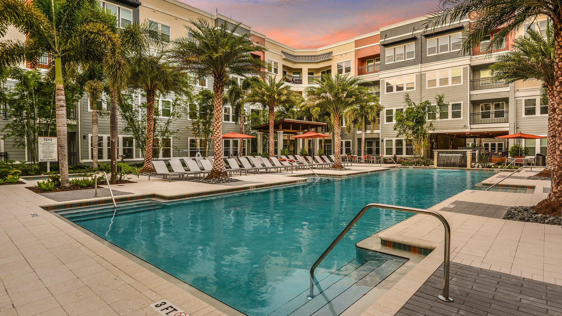 Grady Square Image 26