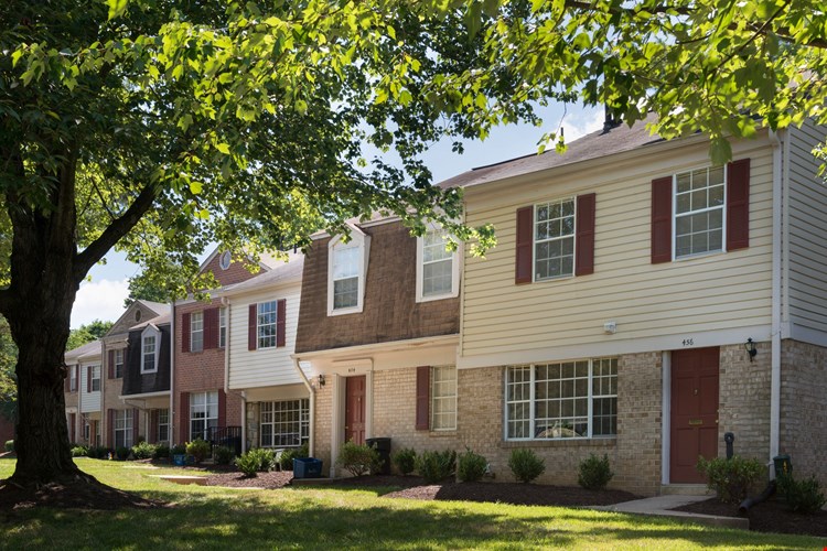 Scarborough Square Townhomes & Apartments Image 5