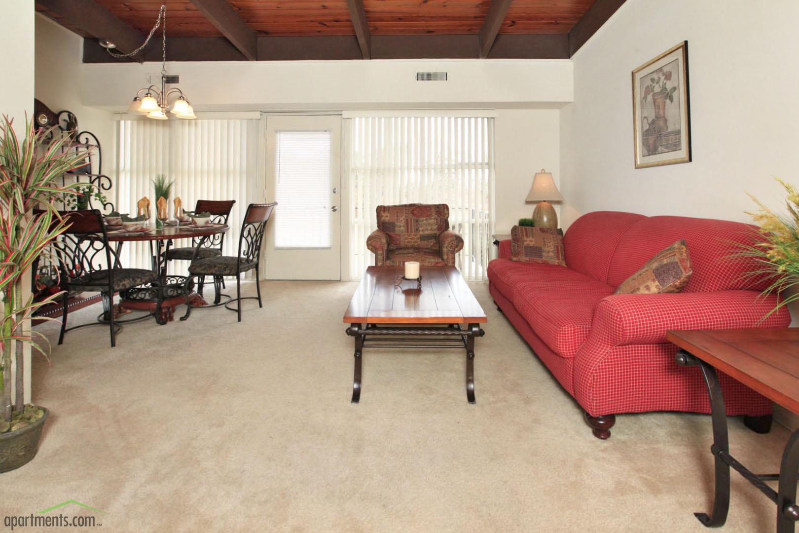 Riverside Park Apartments Image 3