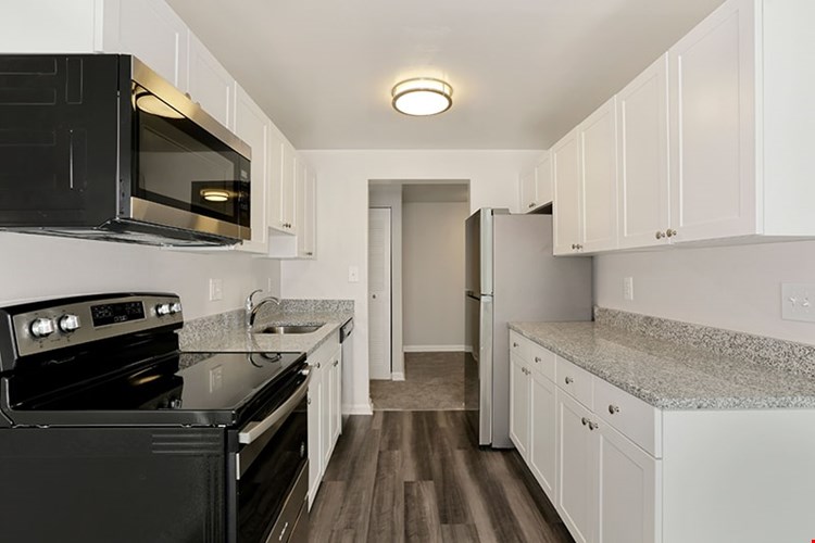 The Centre at Silver Springs Apartments Image 1