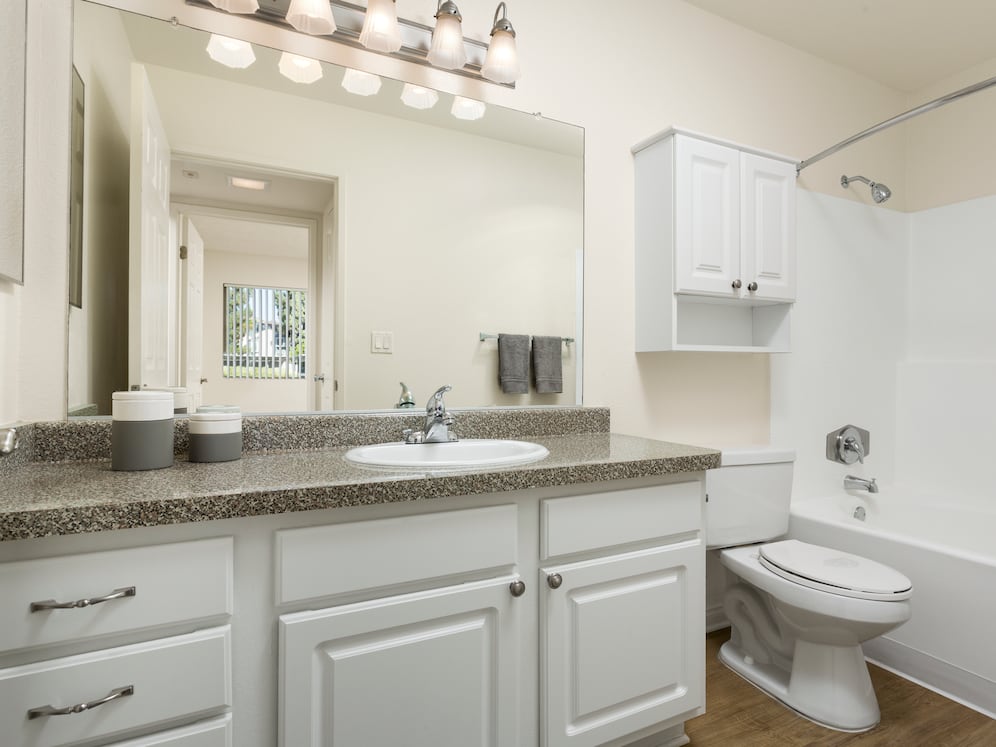 Finish Package I: Bathroom