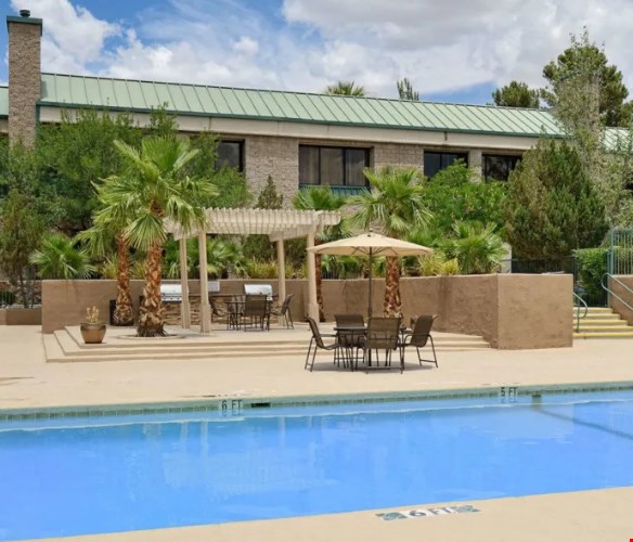 Acacia Park Apartments Image 1